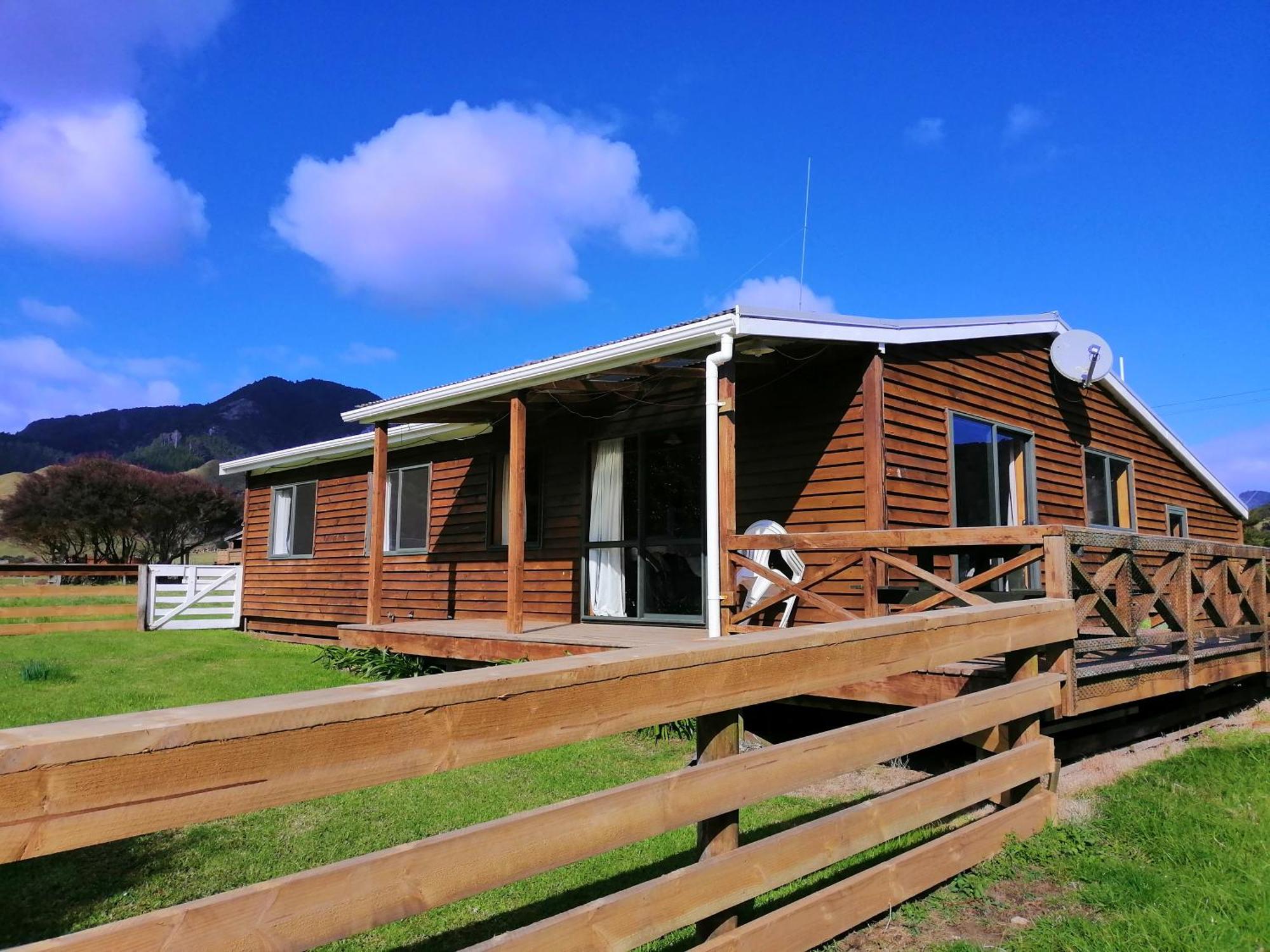 White Star Station Farm Holiday Park Coromandel Exterior photo